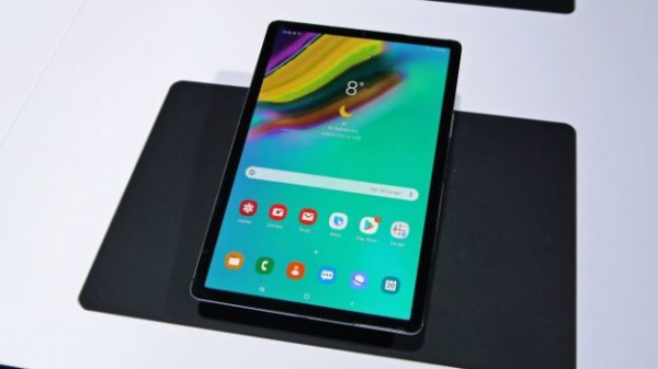 Samsung Galaxy Tab S6 Lite отметился в магазине с ценой и фотографиями!