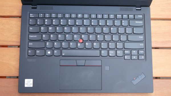 Обзор Lenovo ThinkPad X1 Carbon (8th Gen)