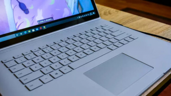 Microsoft Surface Book обойдет Apple MacBook с 5G?