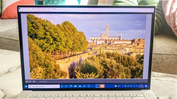 Обзор Dell XPS 15 OLED (2021)